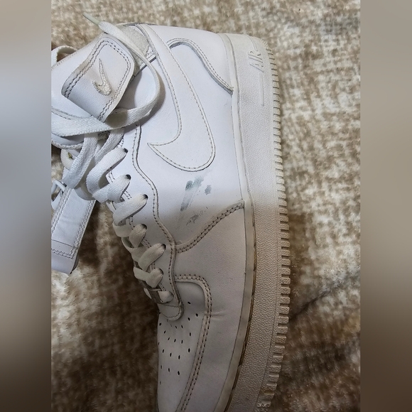 2 Pairs for the price of one...Nike Air Force 1 Mid, size 10.5 US, no box - Picture 6 of 16
